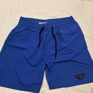 Prada shorts - Helt nya shorts. Storlek M
