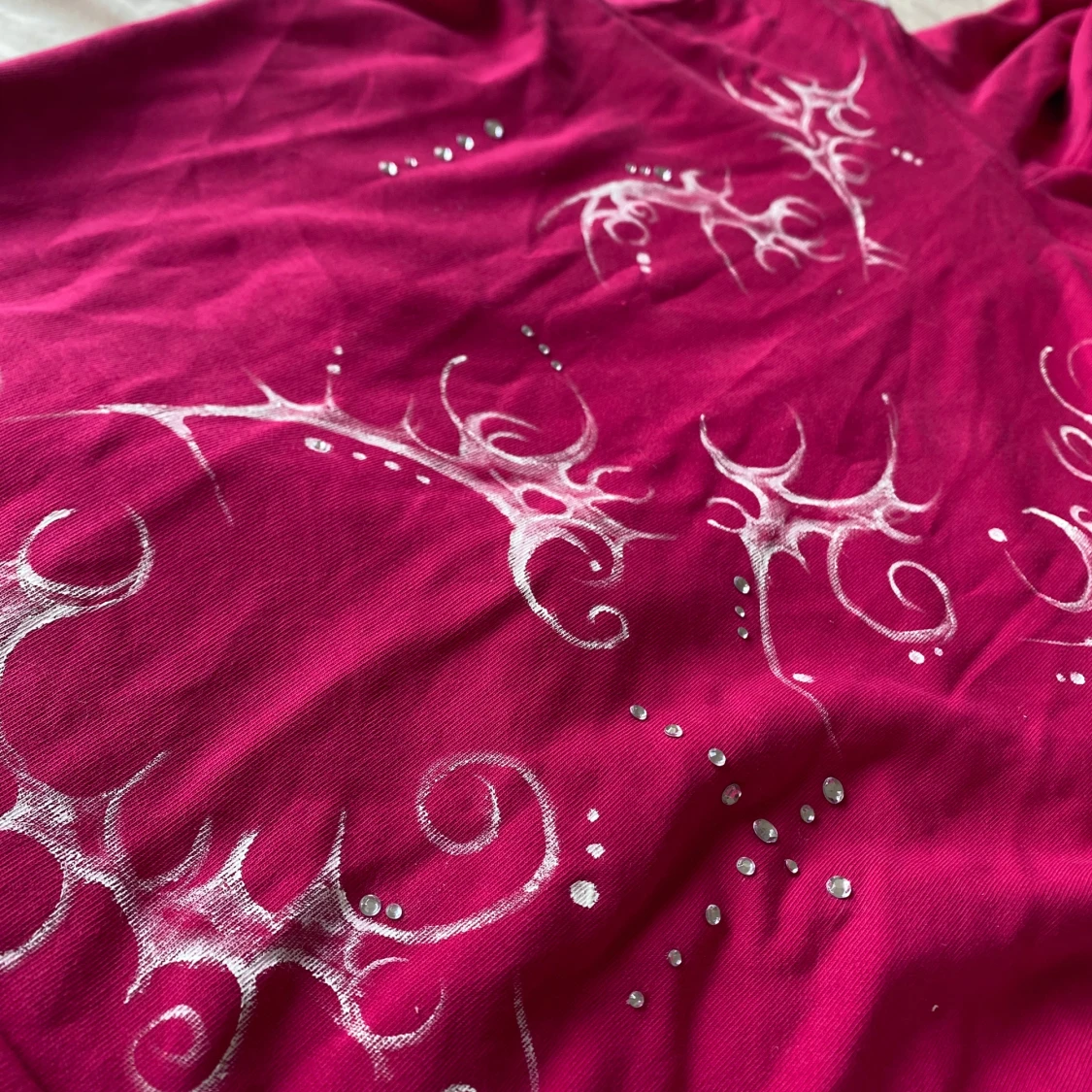 Hoodie med rhinestones - 1