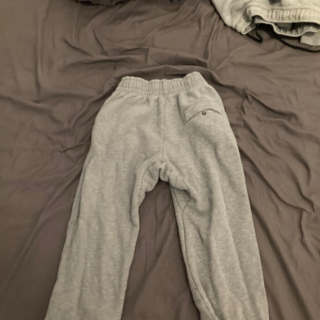 Grå flared corteiz byor såklart autentiska - 1