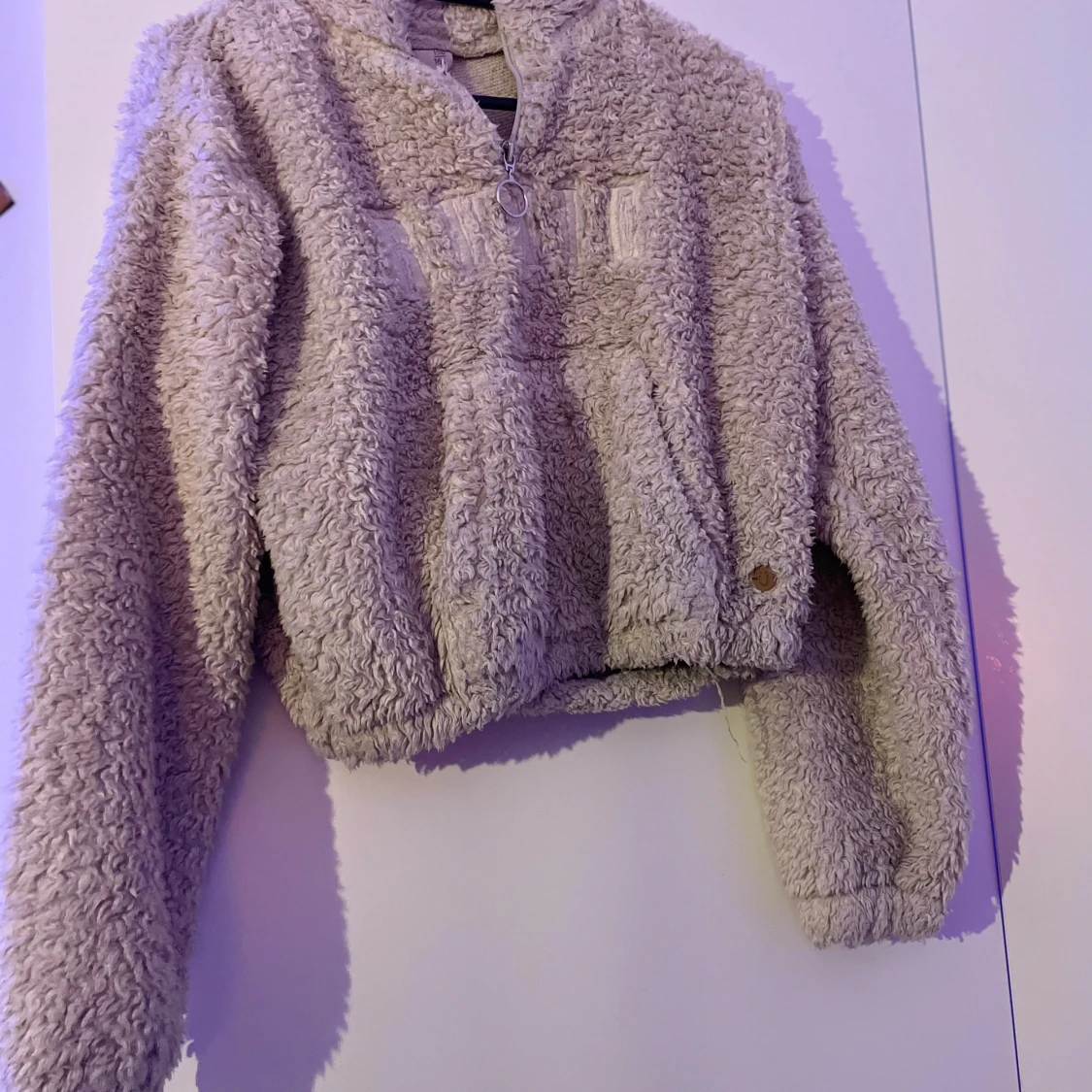 Beige teddyjacka med half zip