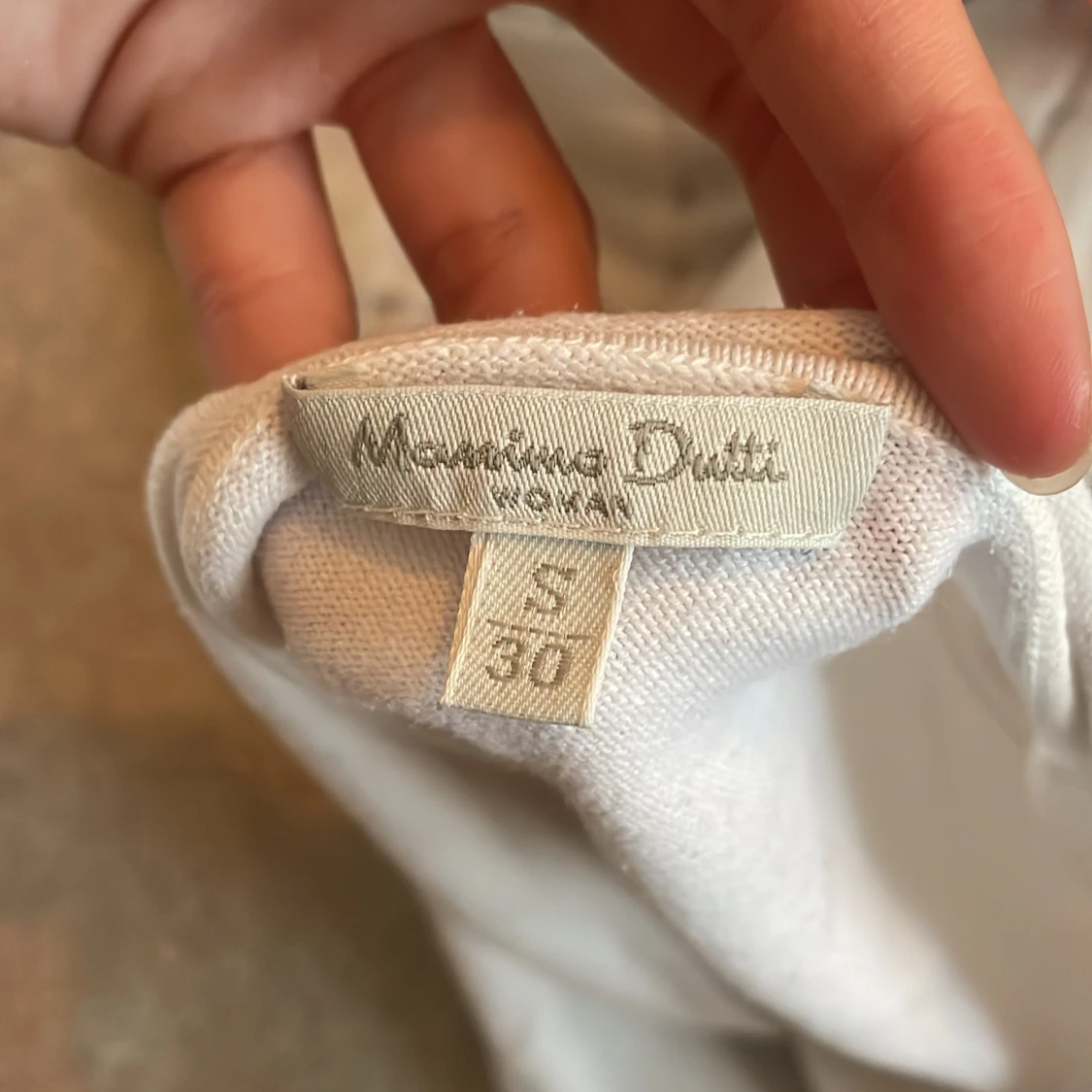 Vit v-ringad långärmad tröja - 3