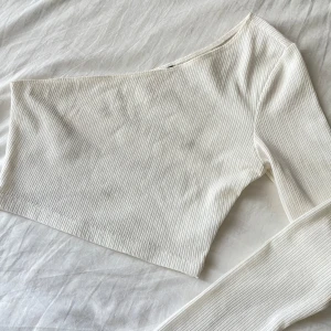 Oneshoulder topp - Aldrig använd.