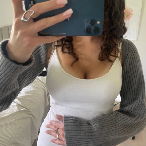 Bolero - Snygg bolero som är oanvänd!!❤️‍🔥