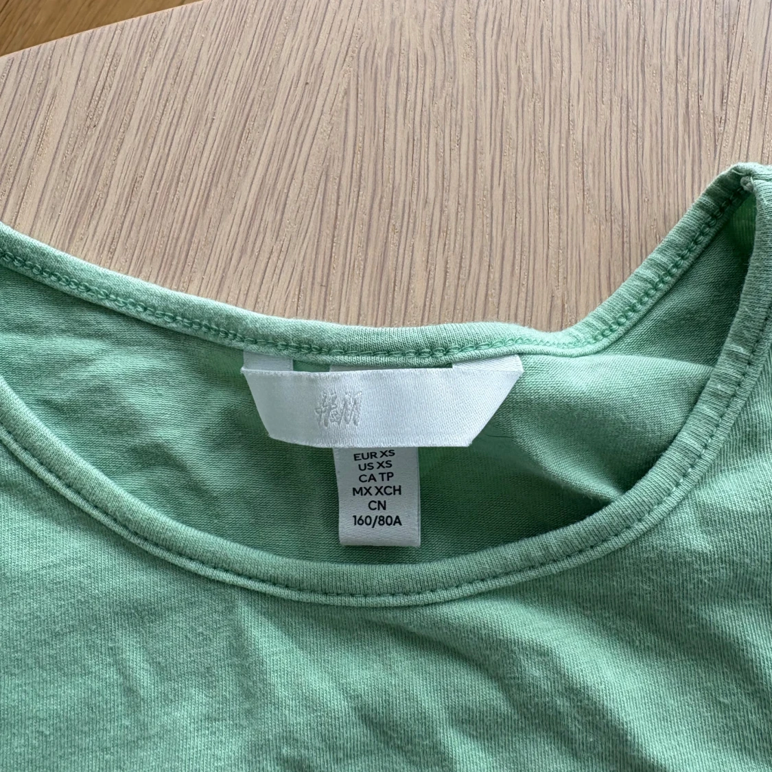 Mintgrön blus med puffärmar H&M XS - 1