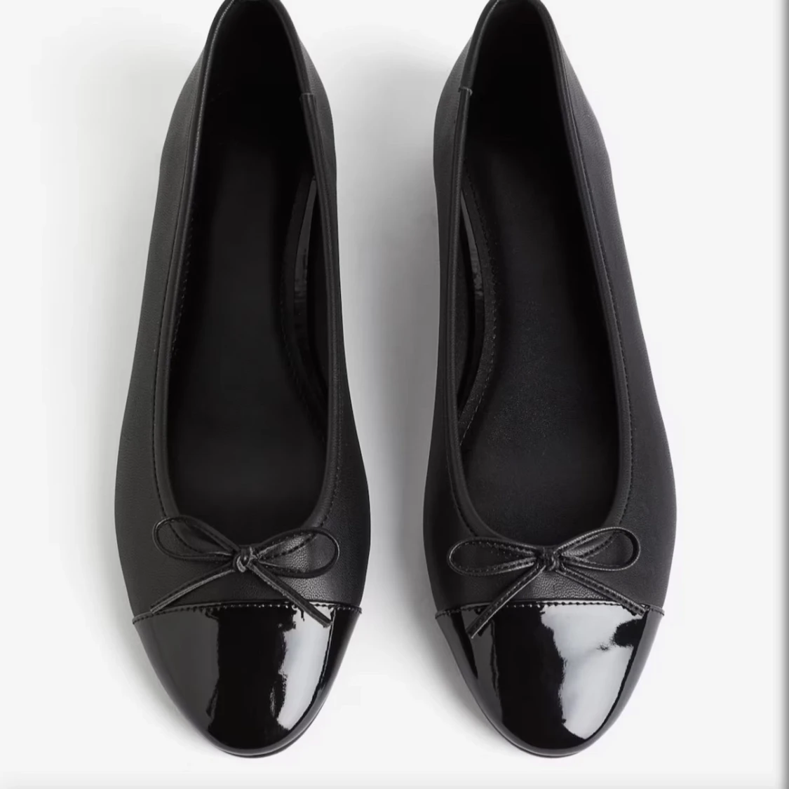 Svarta ballerinaskor med lackad tå - 2