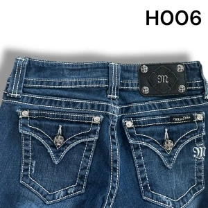 Miss me jeans - 🤍 Midja i W : 26W 🤍 Midja : 33 🤍 Ytterben : 100 🤍 Innerben : 84