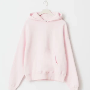 Ljusrosa hoodie från Gina - Säljer min ljusrosa hoodie från Gina Tricot då den inte kommer till användning💕 storlek S. Vid frågor så är det bara att höra av sig! Säljer även i röd!