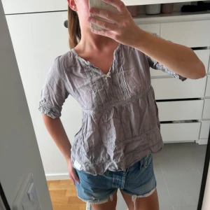 Topp från Odd Molly - Supersöt topp från Odd Molly i ljuslila färg <3