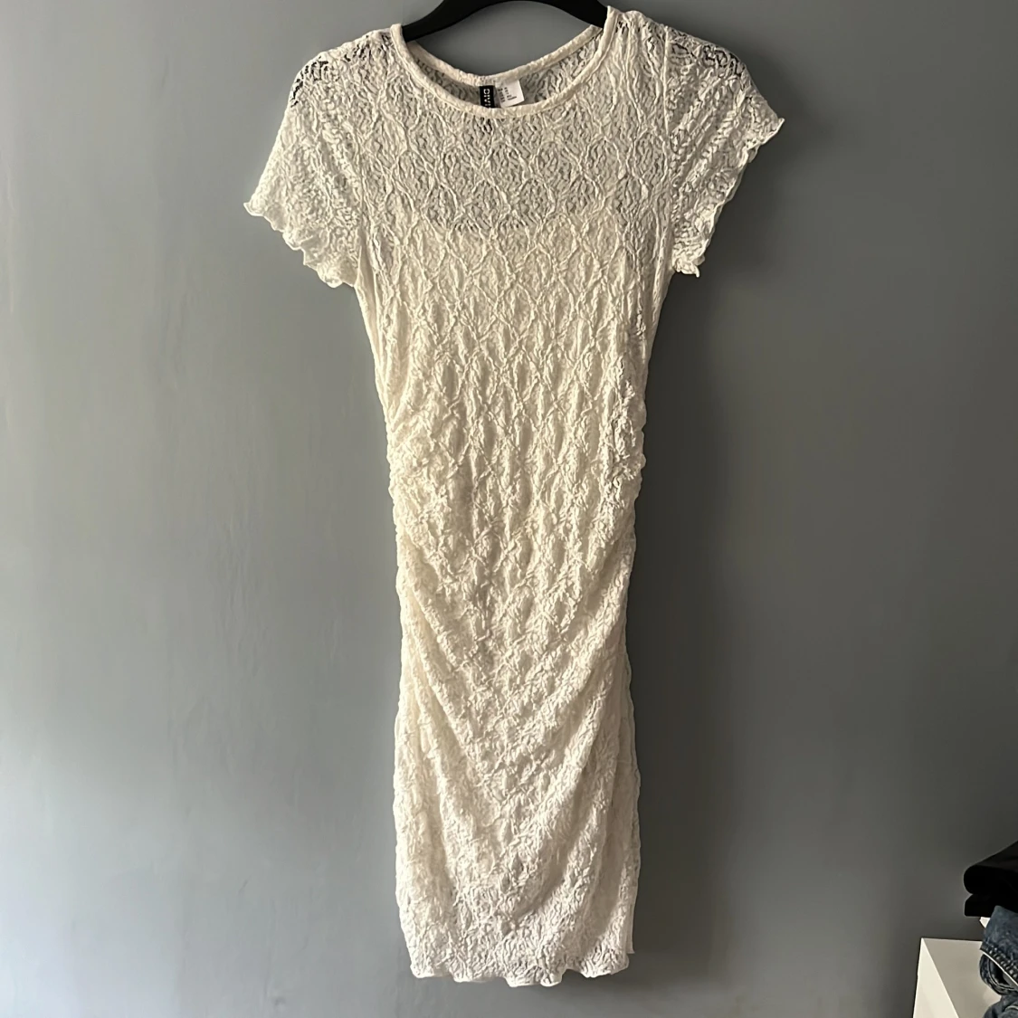 Vit spetsklänning från H&M Divided i storleken XS💕