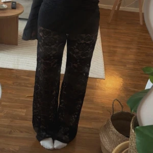 Spetsbyxor design by si  - Ny med prislapp, storlek xs/s. Intressekoll innan jag skickar tillbaka dem. Nypris är ca 450💗