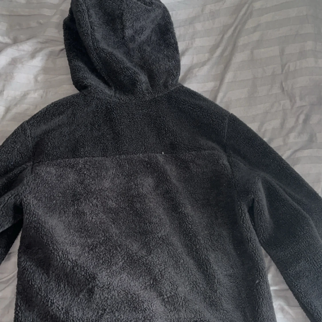 Svart teddyjacka med huva från Replay - 2