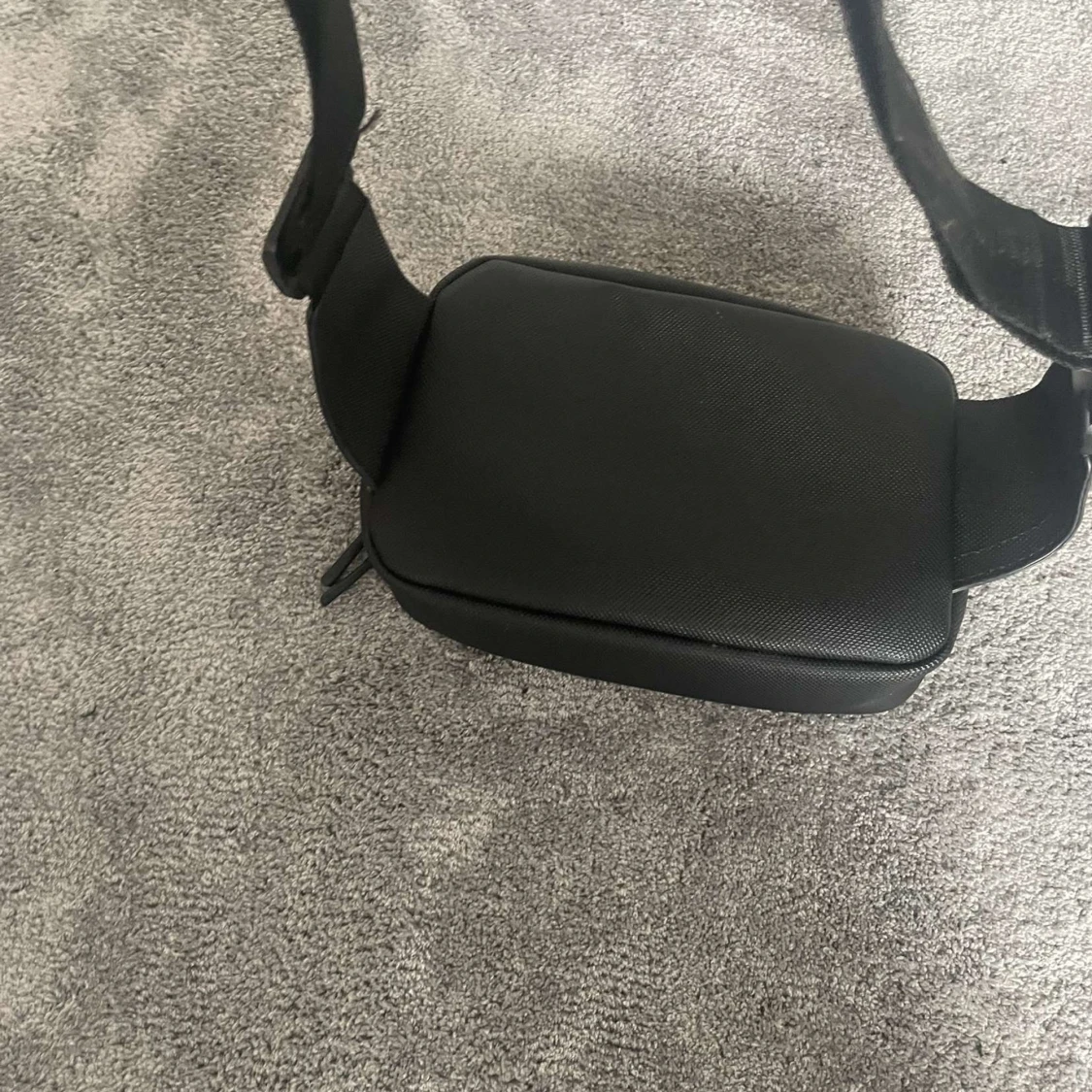 Svart axelväska från Lacoste - 2