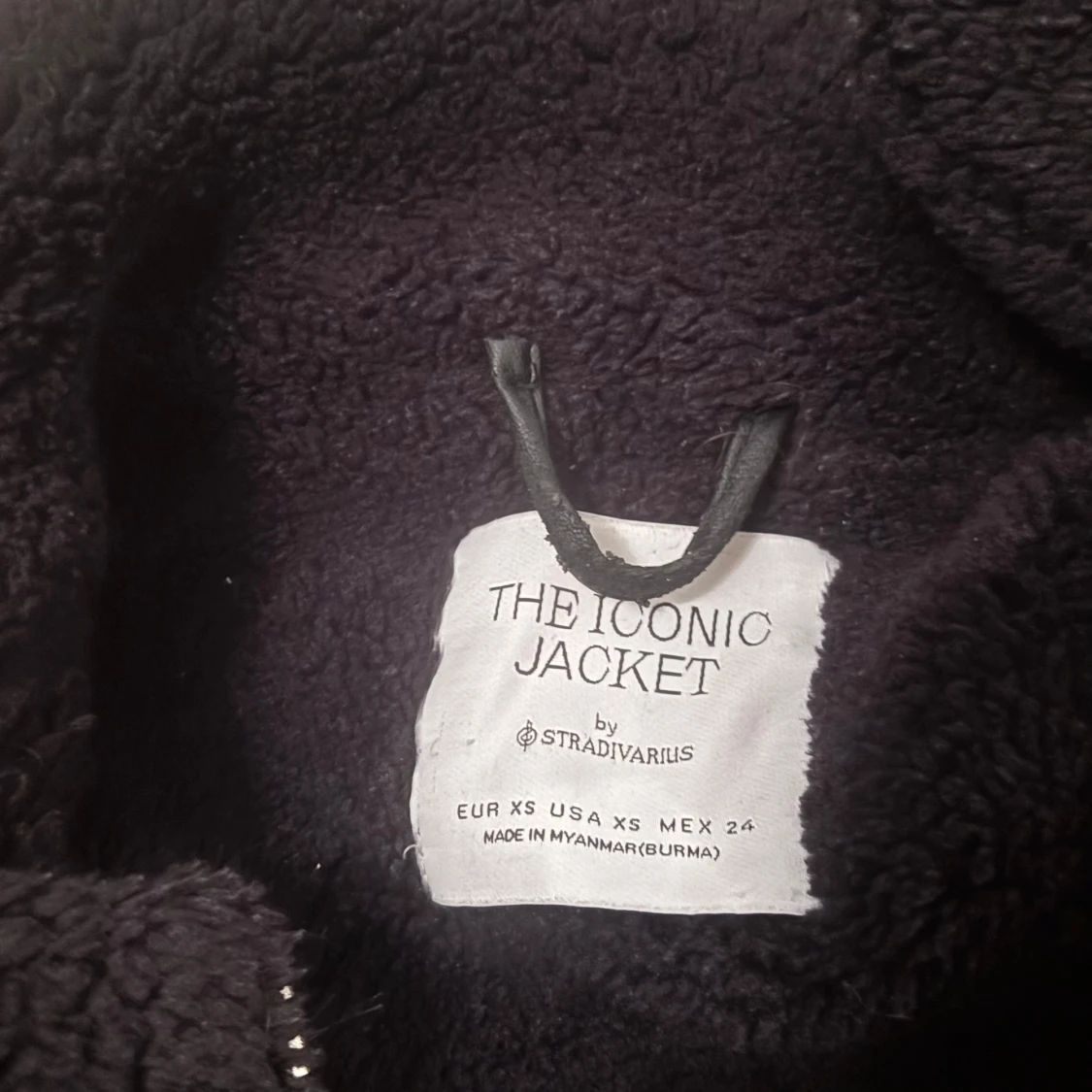 Svart teddyjacka från Stradivarius - 1