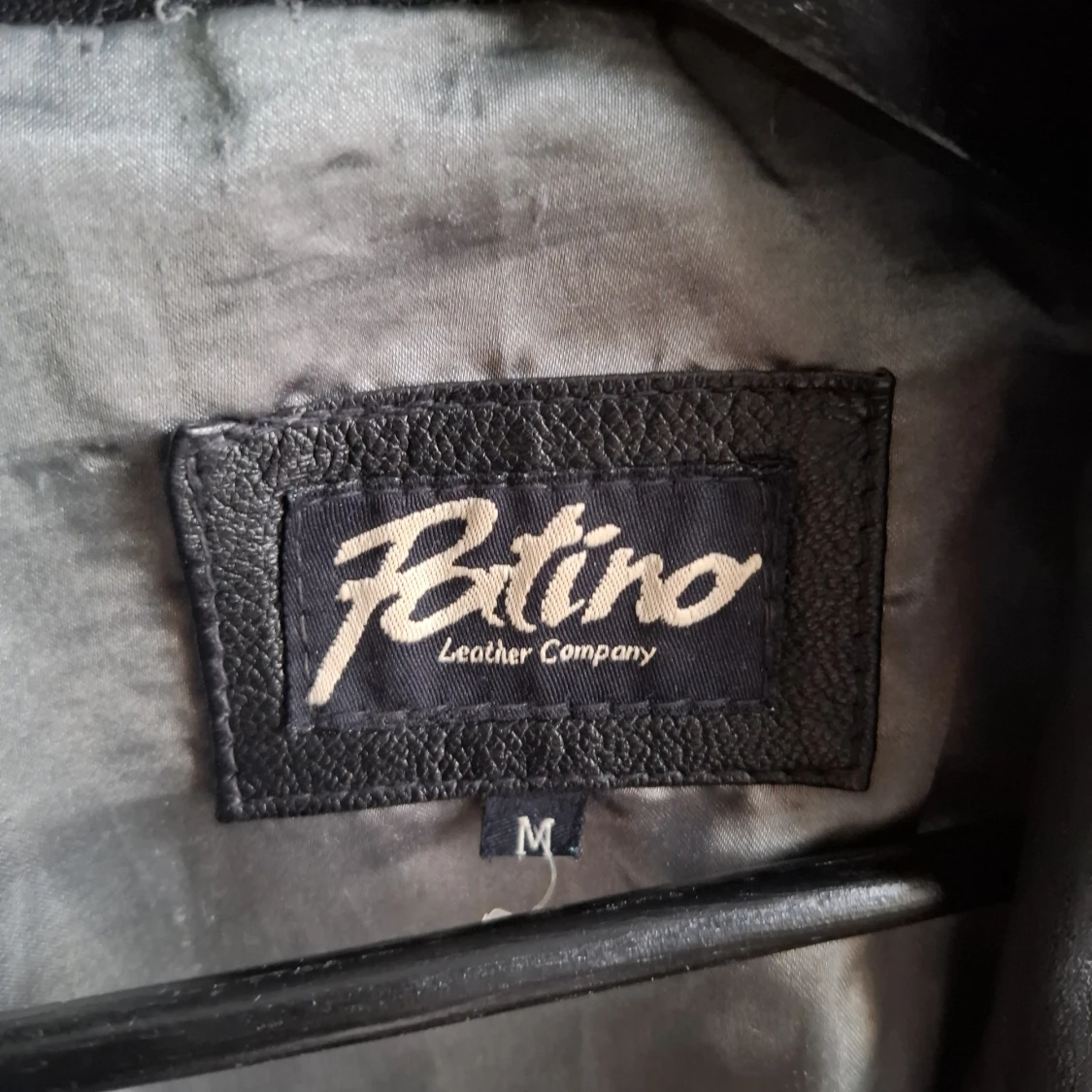Svart skinnjacka från Patino, M - 2