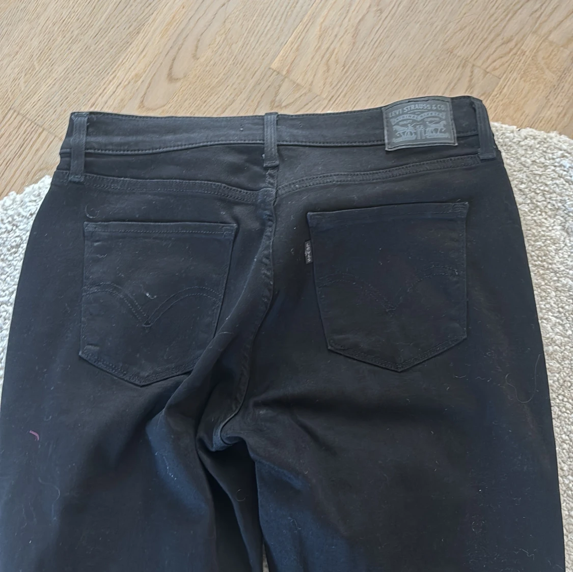 Svarta Levis 517 bootcut jeans - 1