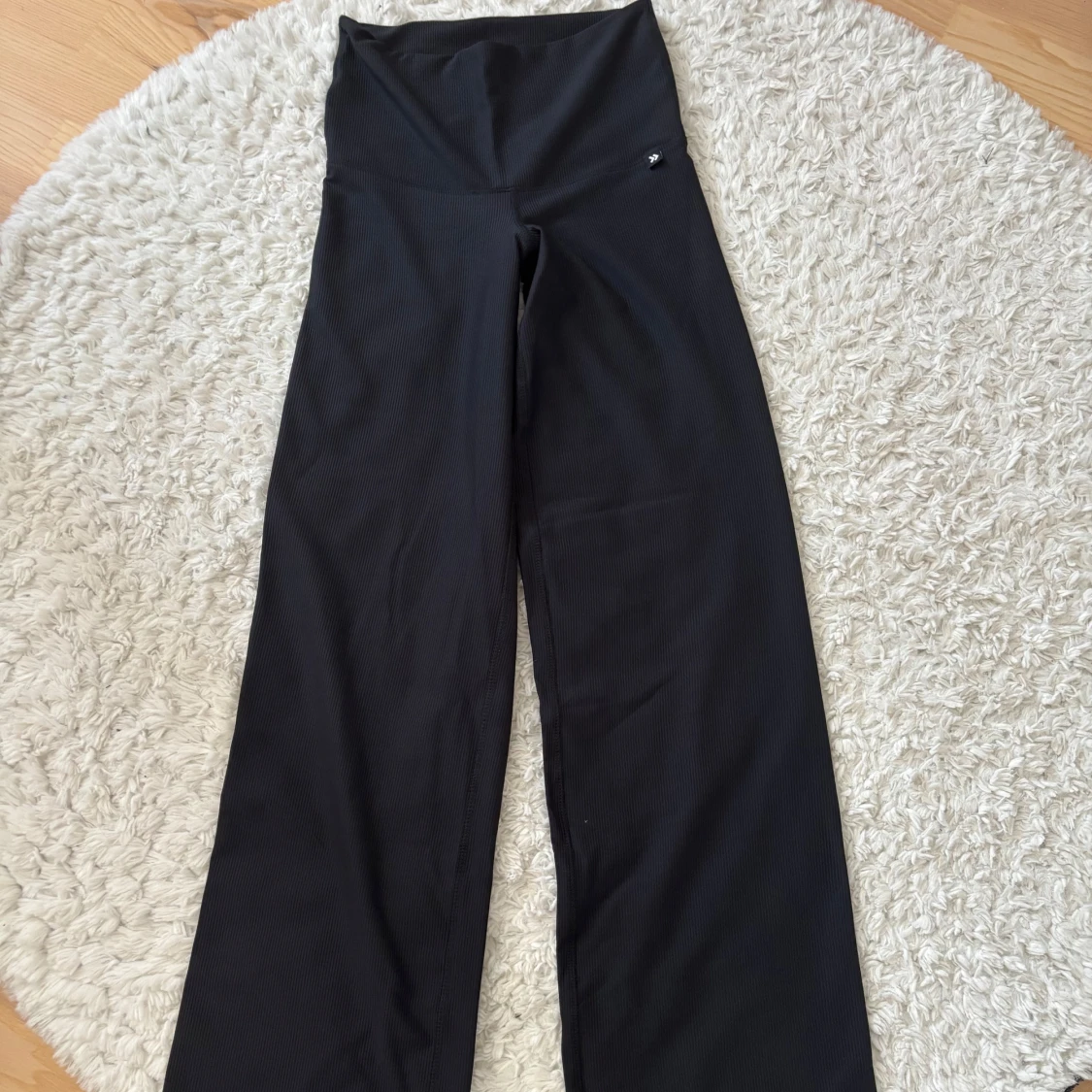 Svarta yoga pants från lager 157, stl S - 3