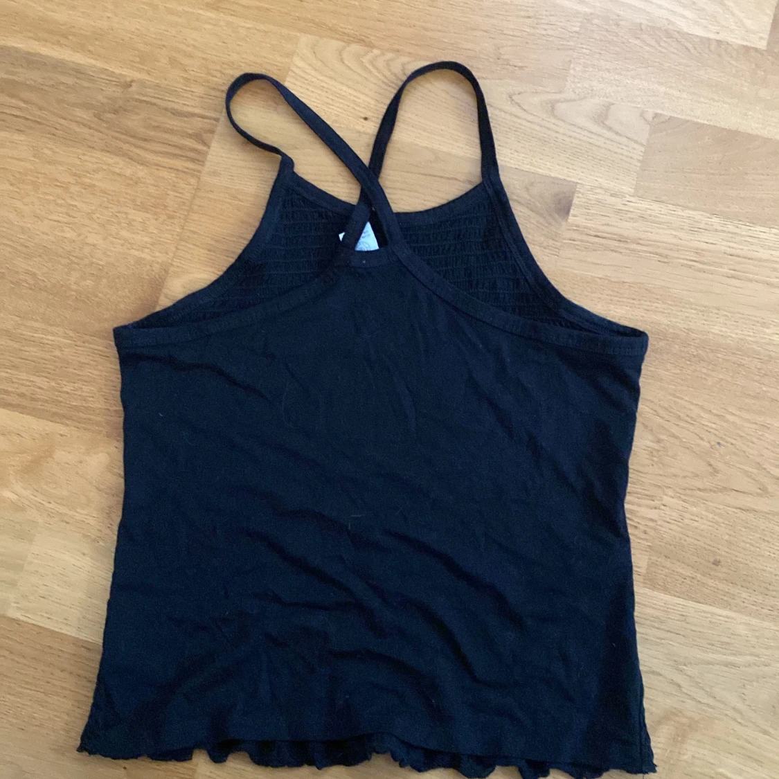 Svart smockad linnetopp från Lindex - 1