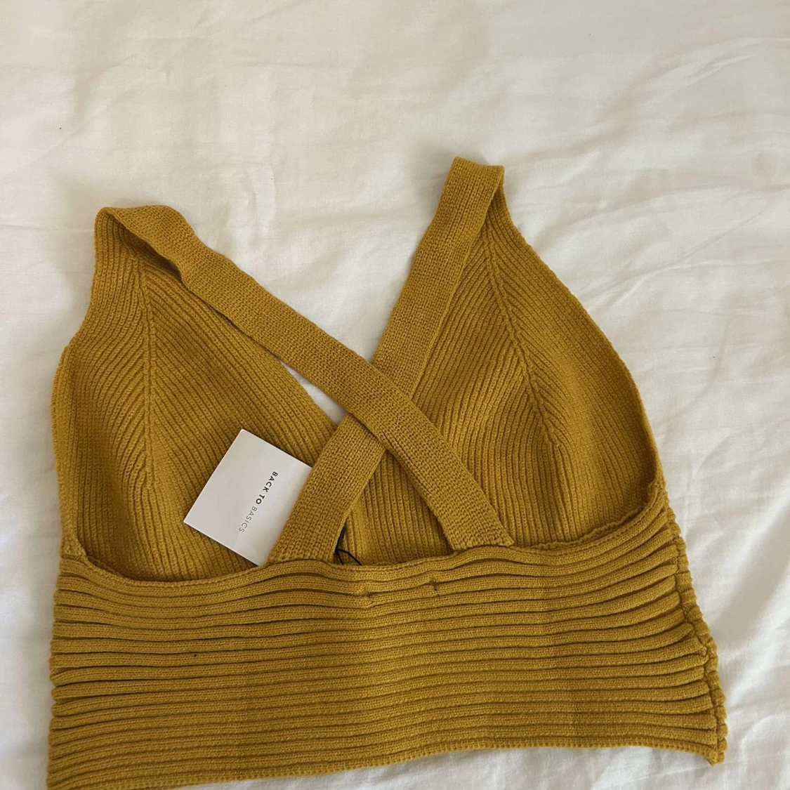 Gul ribbad stickad linnetopp från SHEIN - 1