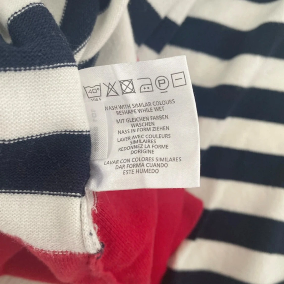 Randig tröja från GANT med röd kant - 3