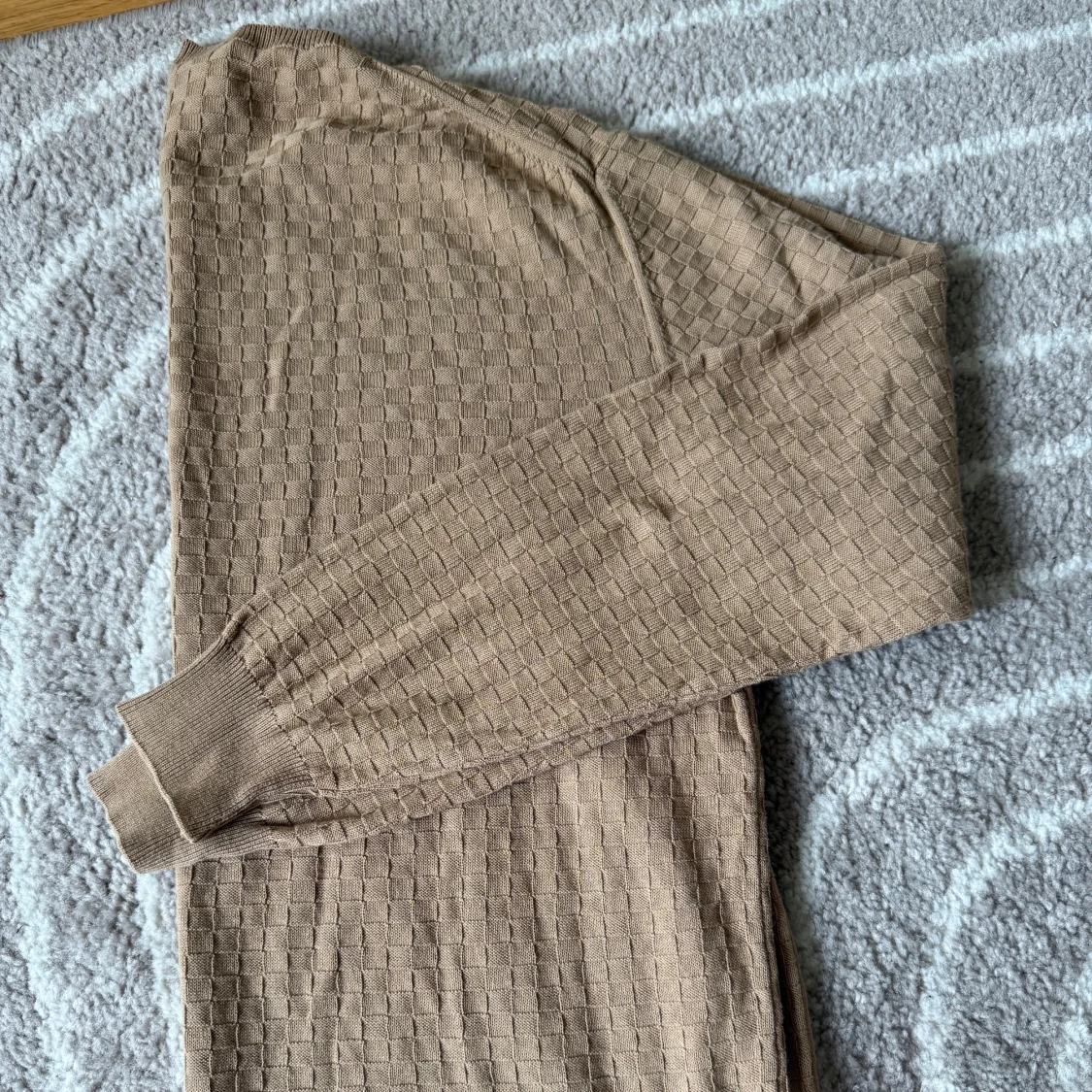 Beige stickad tröja Oscar Jacobson - 2