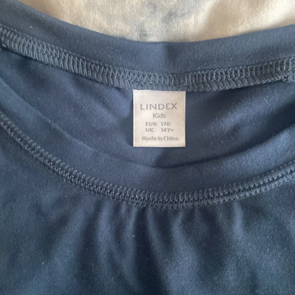 Mörkblå tränings tröja Lindex - 1