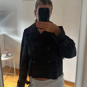 Trenchcoat  - Så snygg jacka!!!💞💞💞storlek xs!!!!