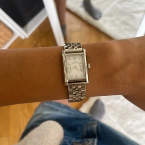 Mockery klocka - Hej, vill byta med någon som har guld! Har skisserat den men har kvar alla länkar