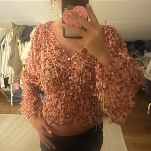 Rosa zarablus - Jättefin blus från zara!