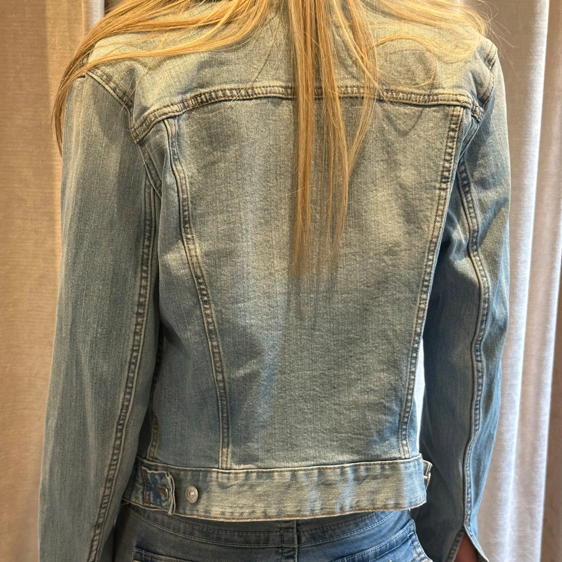 Ljusblå jeansjacka från H&M L.O.G.G. - 1