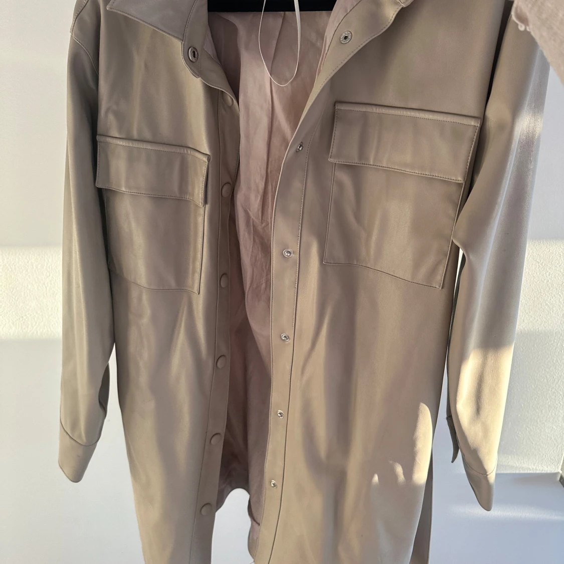 Beige regnjacka  - 2