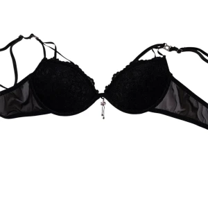 Lascana bh  - Aldrig använd Lascana bh med lätt push up. Super söt charm hänge på mitten och snygga band- detaljer , köpt för 400. Säljer för 230 🤩 size 70B 