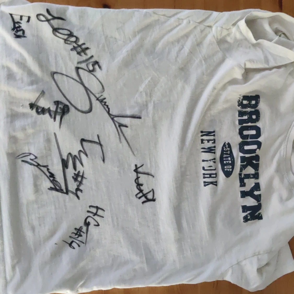 Vit t-shirt med Brooklyn-tryck