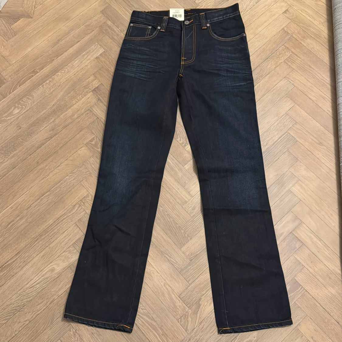 Mörkblå jeansbyxor från Nudie Jeans - 1