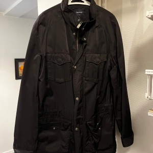 Kappa från Boomerang - En svart kappa från Boomerang