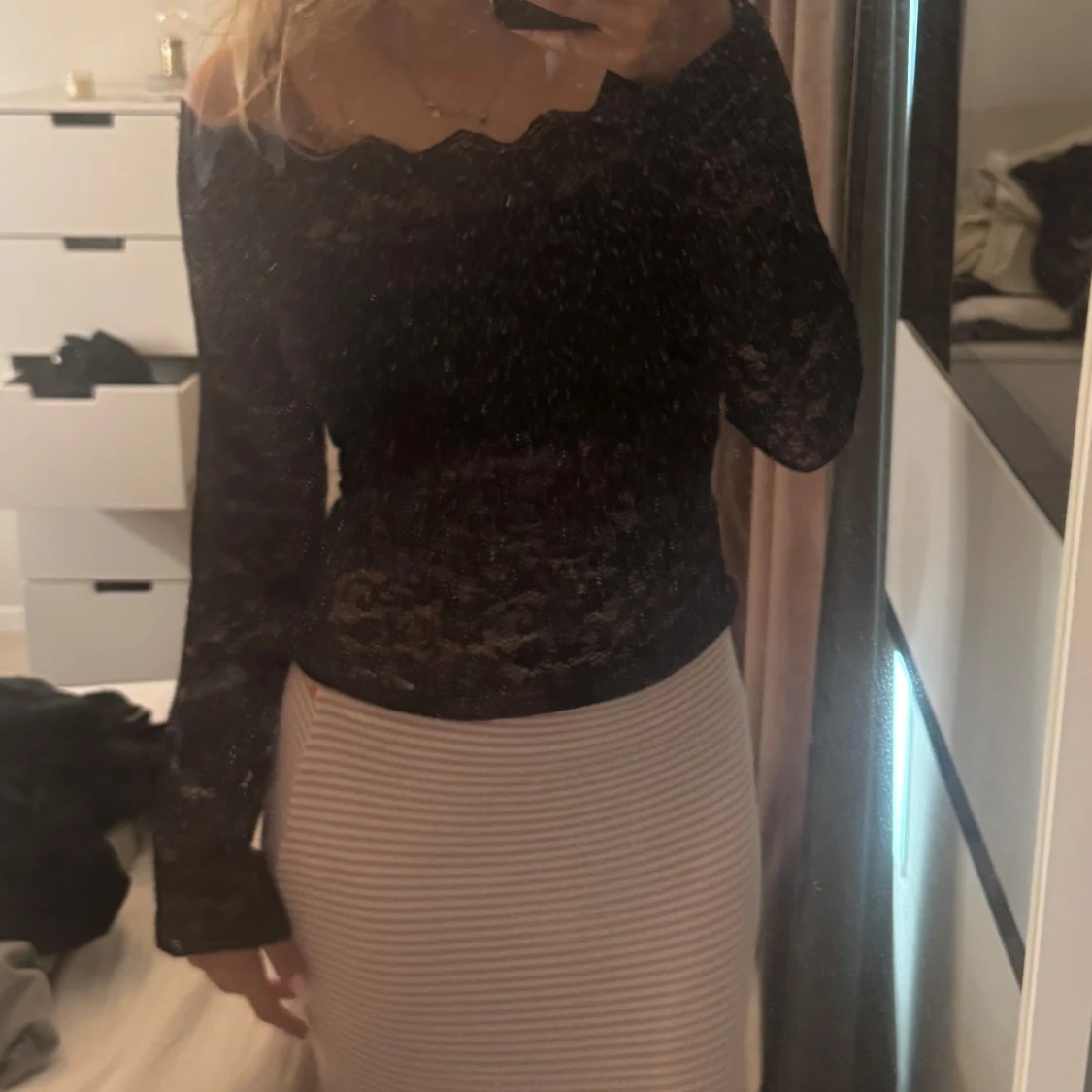 Svart offshoulder topp