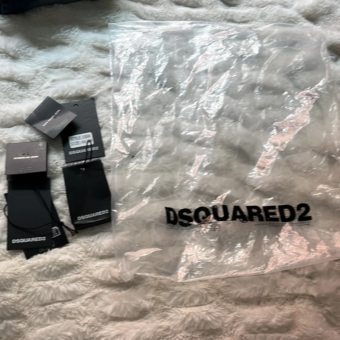 Tre par slitna jeansbyxor från Dsquared2 - 4