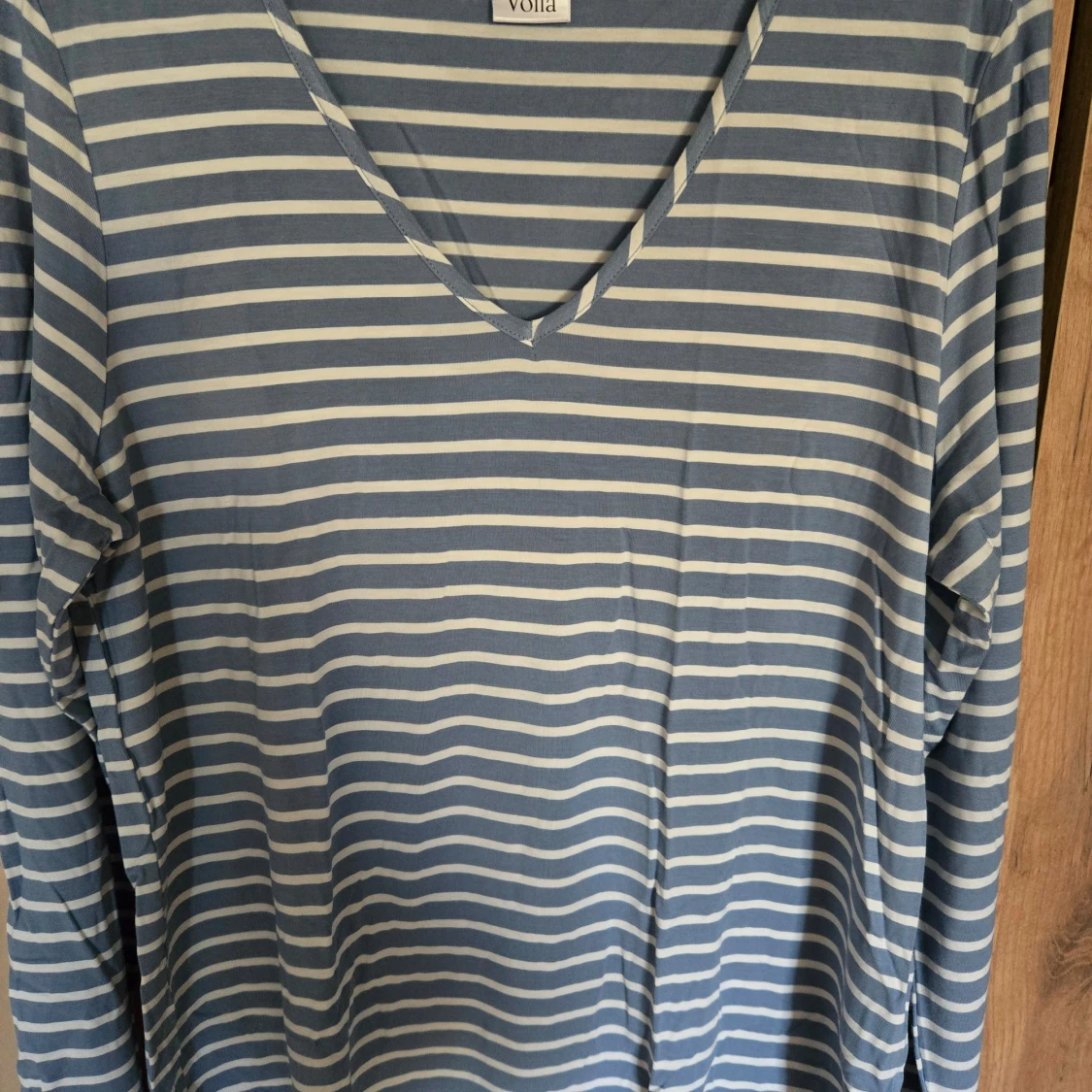 Blå och vit randig långärmad tröja från Voila'