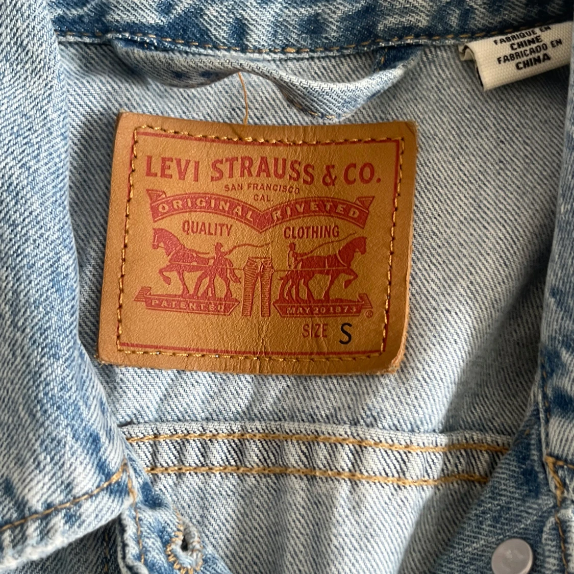 Ljusblå jeansjacka från Levi's - 1