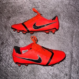 Nike Phantom venom elite fg - 10/10 condition (brand new), I’m Dutch so please all questions and offers in English. Payment can go through PayPal.