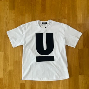 Undercover tee - ❗️SOLD❗️Undercover Jun Takahashi T-shirt med tags. Helt ny oanvänd