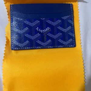 Plånbok  - En plånbok för dig som skulle vilja sortera sina kort