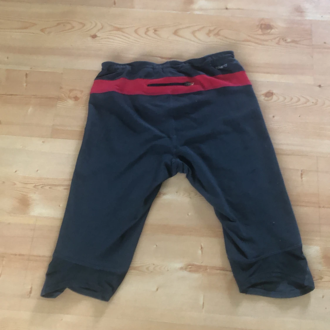 Nike FIT svarta träningsbyxor L - 1