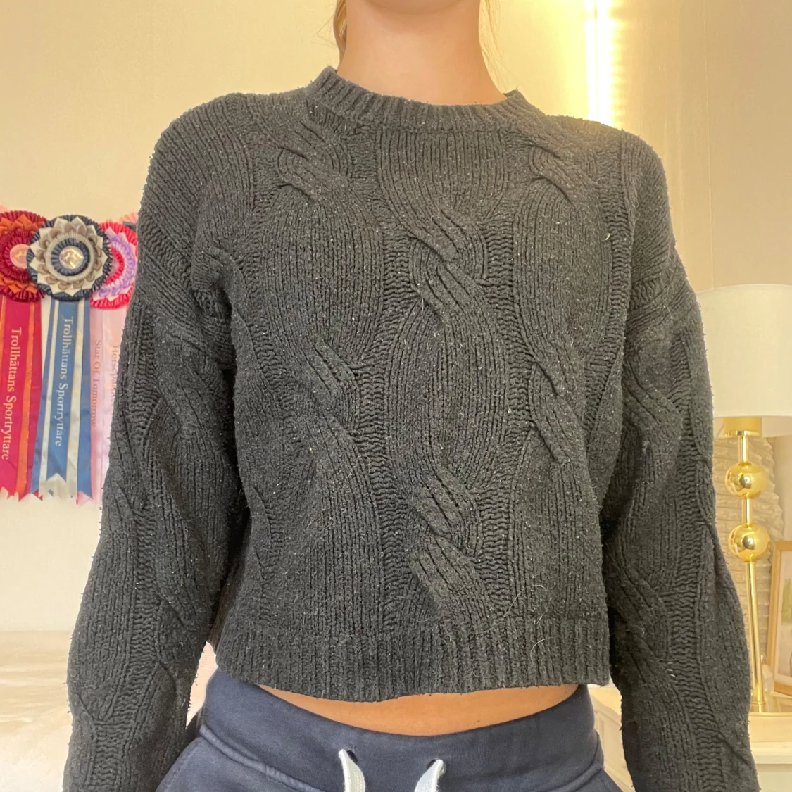 Svart stickad kabeltröja från zara