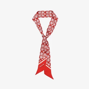 Scarf - Superfin scarf från Coach. Går att använda till både väskan & i håret. Helt ny & aldrig använd. 100% silke. 