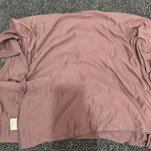 Jersey hijab  Saless London - Jersey hijab / slöja från hijabfactory i färgen rosa.