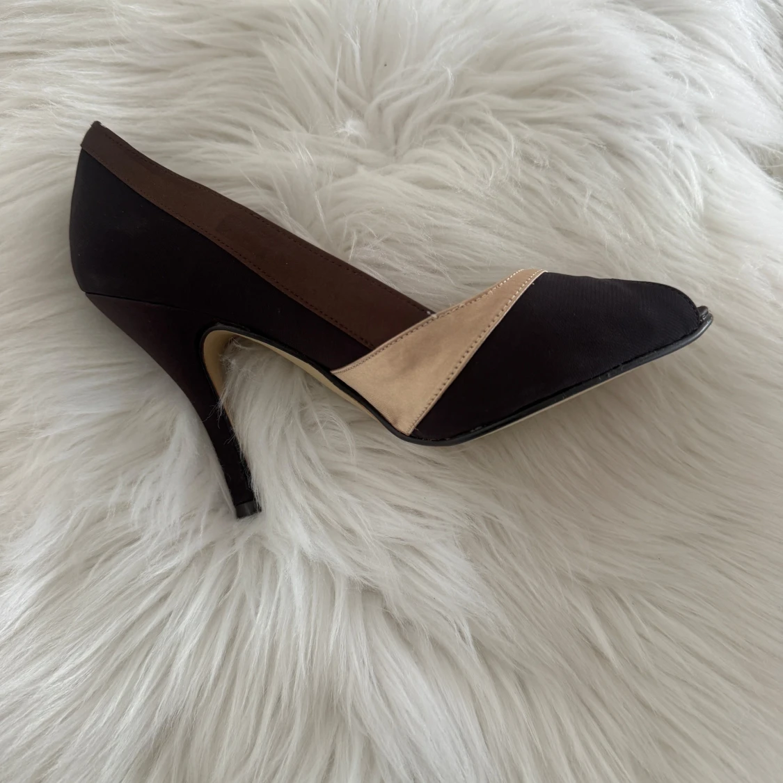 RÖDA HÖGKLACKADE SOMMARSKOR – VIA UNO – HELT NYA! - 1