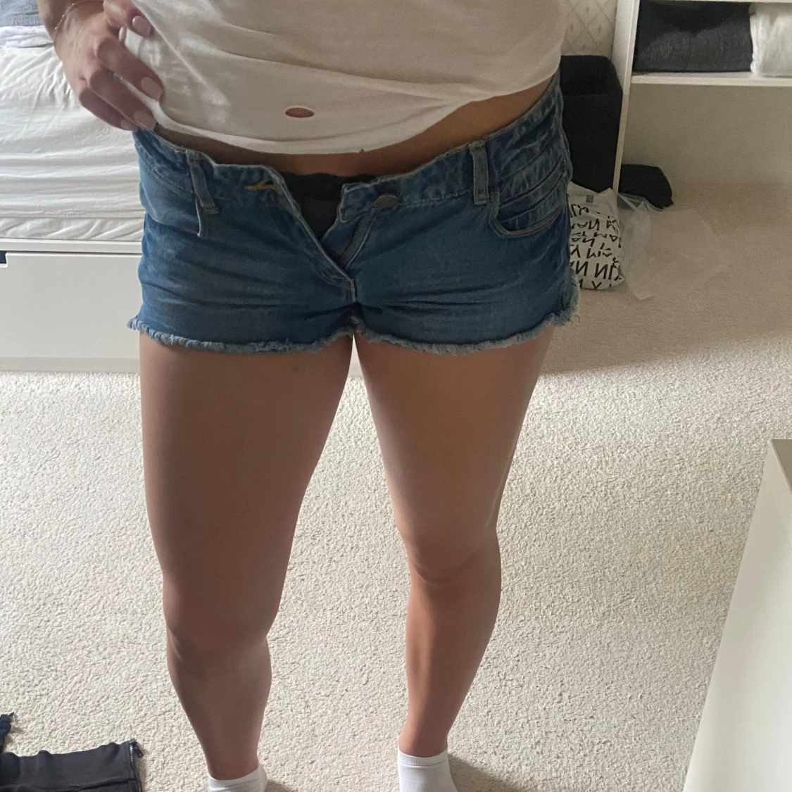 Low waist jeans shorts