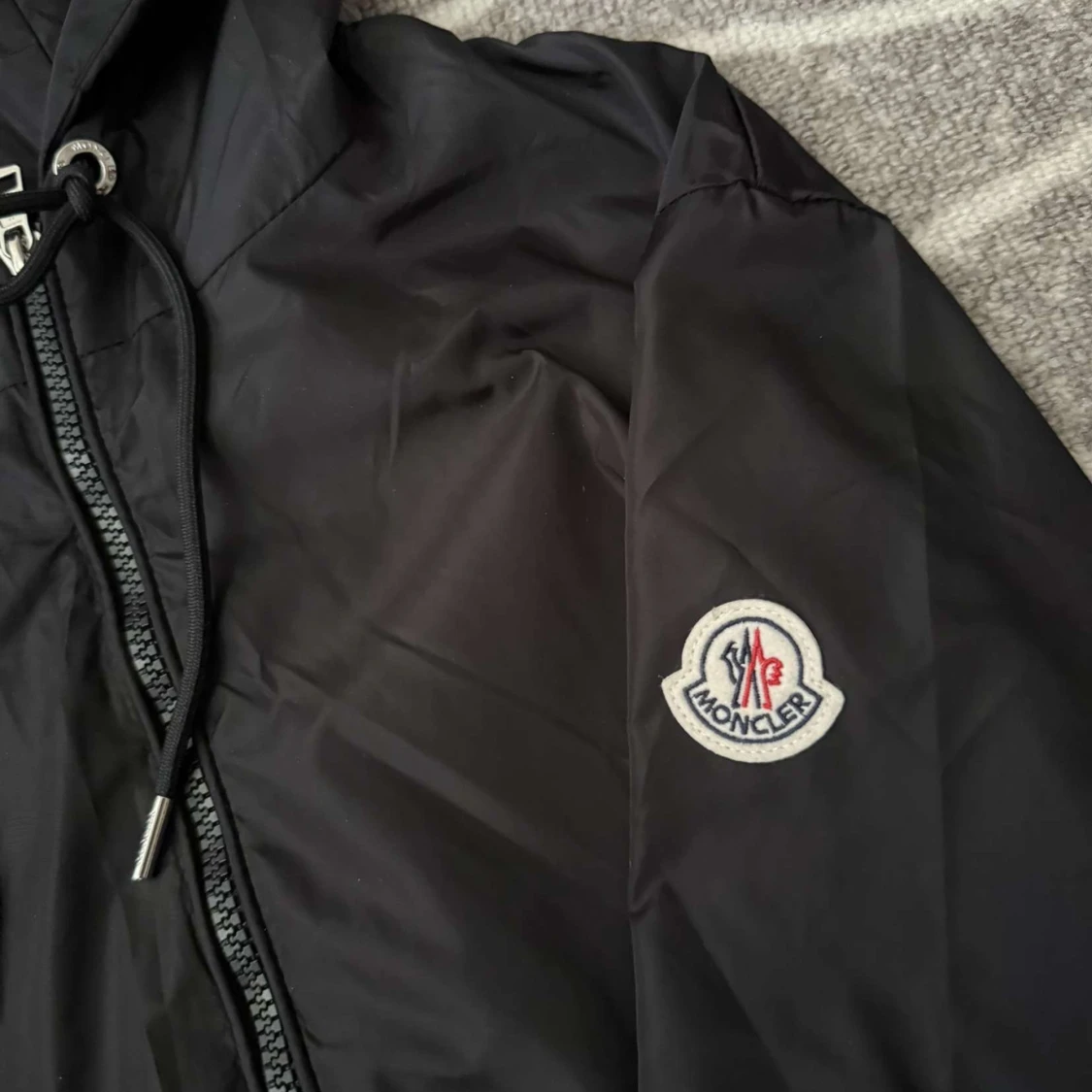 Svart vindjacka från Moncler - 2