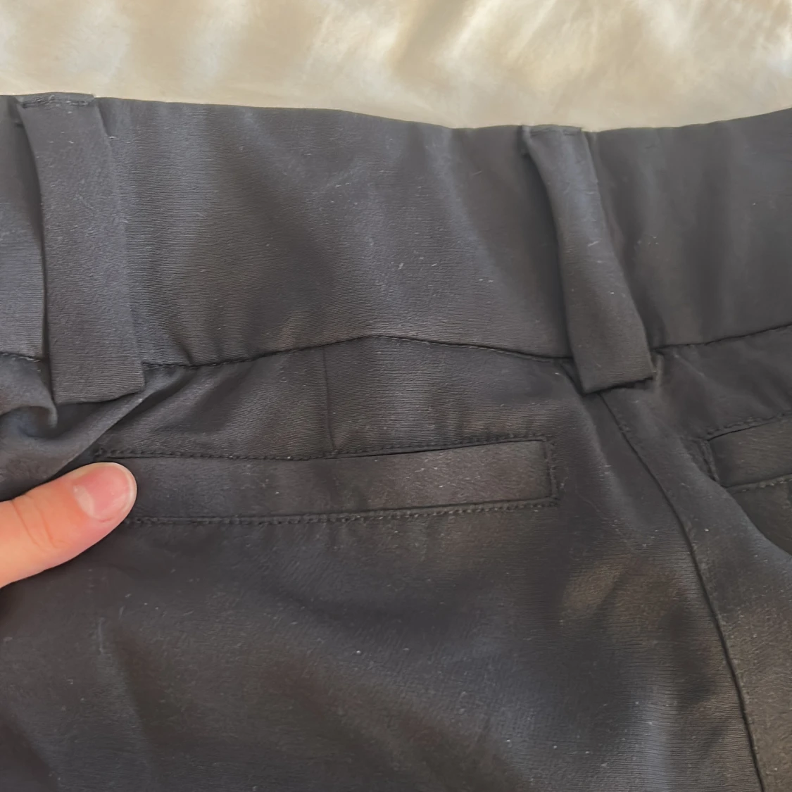 Svarta kostymbyxor från RYVLS - 3