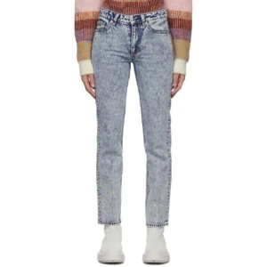 Eytys Cypress jeans  - Säljer ett par ljusblå jeans från Eytys i modellen Cypress regular straight som ej säljs längre. Storlek 28/32 men sitter snarare som 27 eller stora 26:or. Jeansen har signifikant märke på baksidan av fickorna, se bild. Säljes då de är för små för mig, endast provade och med prislapp kvar. Skulle säga att de påminner om Levis 501 eller liknande i modellen. 